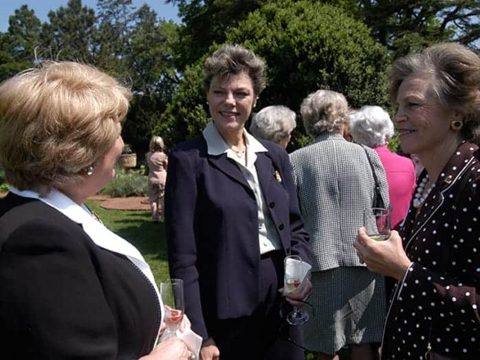 Carolyn Quinn and Mary Lou Seilheimer with Cokie. Many guests had an opportunity to speak to Cokie.
