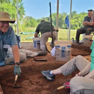 Expeditioners working in unit at the Home Farm